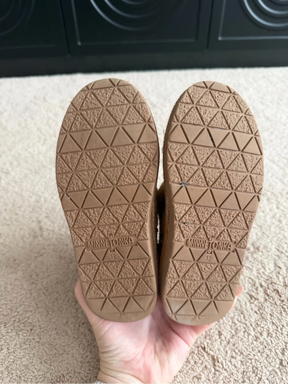 Minnetonka Kids Girls Brown Suede winter boots size toddler 12